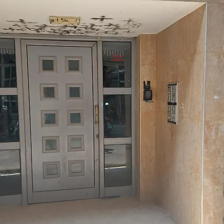 Daire Small Center 2